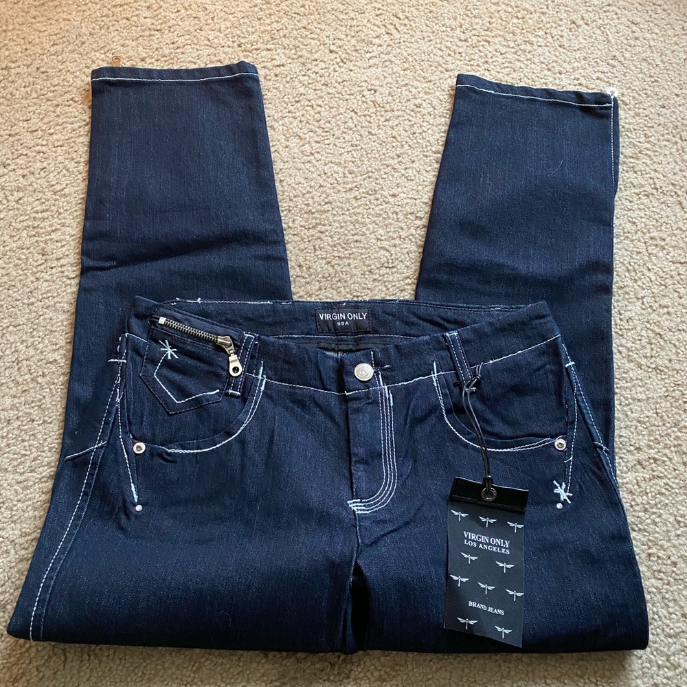 Buy 3 get 1 free VO zip leg capris